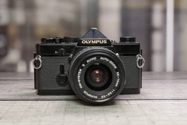 Olympus OM-1n + 35-70//3,5-4,5 - bazar