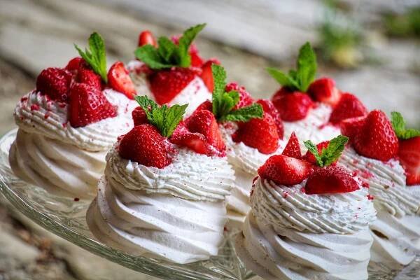 mini pavlova