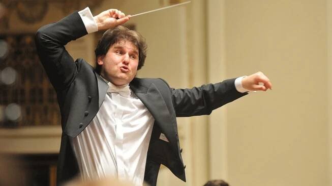 Dirigent Tomáš Hanus je hudebním ředitelem Velšské národní opery, s níž navštíví festival Janáček Brno.