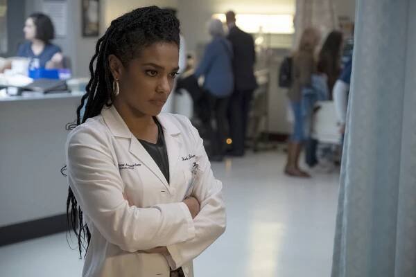 Nemocnice New Amsterdam - Osamělá duše - Z filmu - Freema Agyeman
