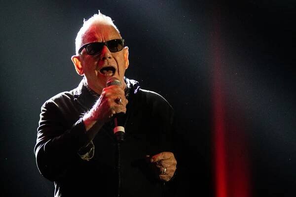 Eric Burdon Archives - SPIN