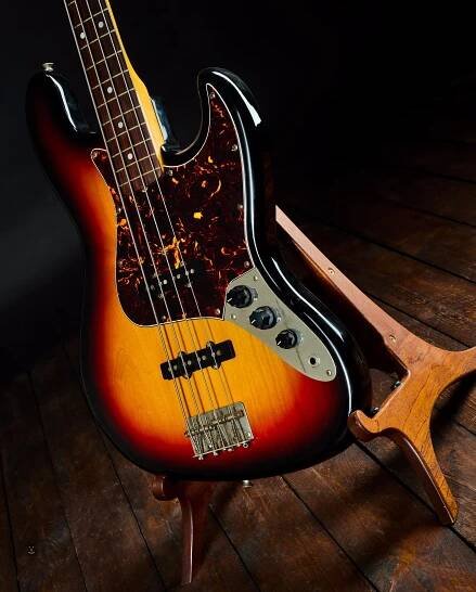 Tokai 1979 Jazz Sound