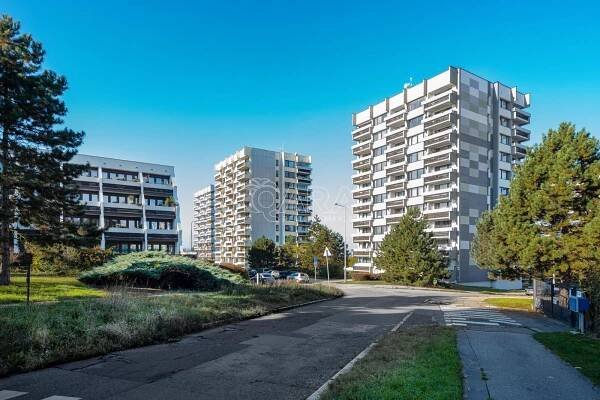 Komfortní byt, 2+1, 63 m2, Praha 4- Podolí, Kubištova – QARA