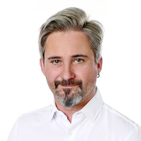 Seznamte se s novými zastupiteli kraje. Nechybí hejtman Holiš ani primátor Korec