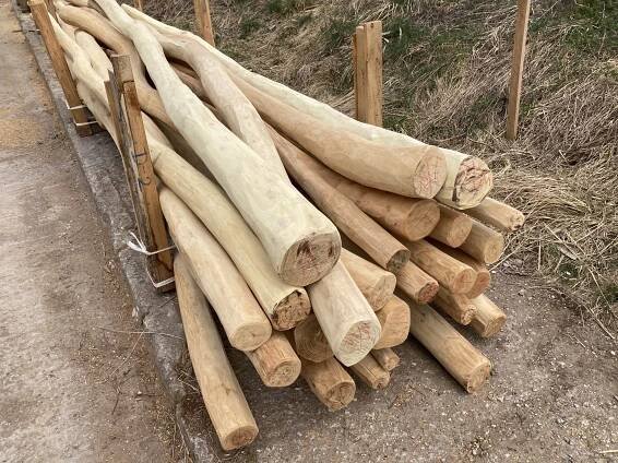 Stakes