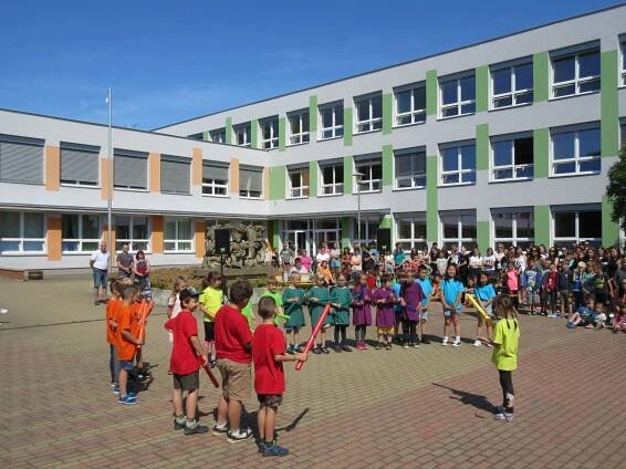 Zrcadlo umění 2022 | ZŠ Polabiny 3
