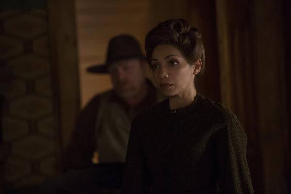Underground - Whiteface - Z filmu - Jasika Nicole
