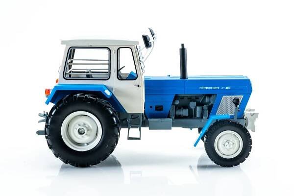 Fortschritt ZT300 modrá | Modelsnavigator.com