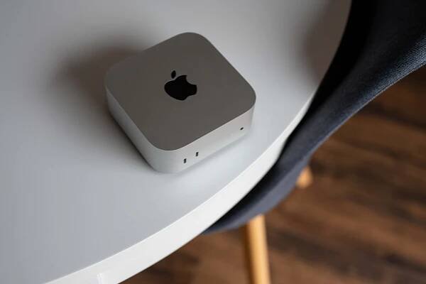Mac Mini M4 a Studio Display LsA 23
