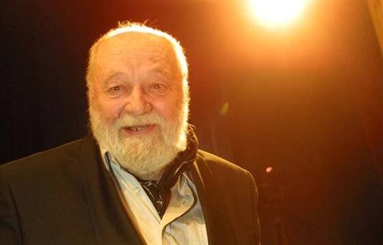 V březnu 2002 Lubor Tokoš převzal divadelní Cenu Thálie za celoživotní...