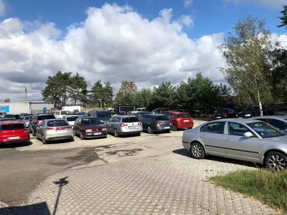 Parkoviště A1 Letiště Katovice - rezervace online | PARKLOT.PL - PARKLOT.CZ