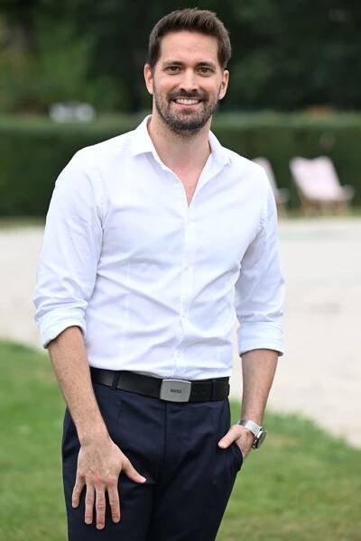 FOTO: Robert Urban má přítelkyni, která není z branže. – stránka 24