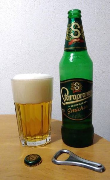 Staropramen Světlý - Legendární Smíchov (Pivovar Staropramen) - světlé výčepní pivo - hodnocení piva