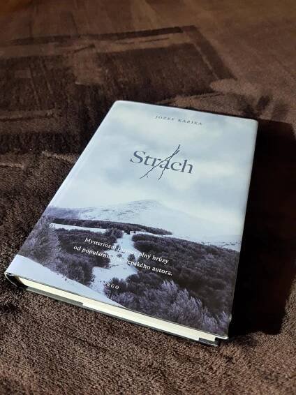 KARIKA / STRACH - Knihy