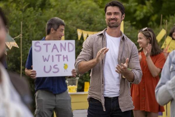 Corey Sevier - Lemonade Stand Romance - Z filmu