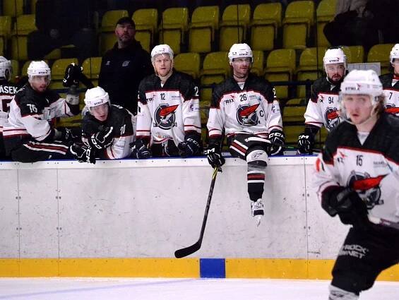 OBRAZEM: Mostečtí Lvi po boji končí v play off! Slaví Chomutov