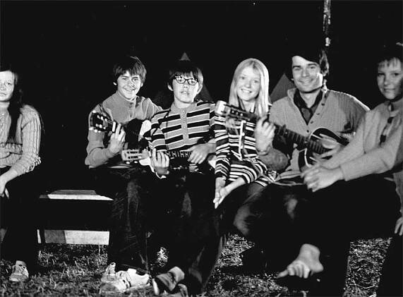 Antonín Navrátil, Marek Eben, Lenka Pletková, Petr Štěpánek, Markéta Světlíková - Kamarádi - Série 2 - Z filmu