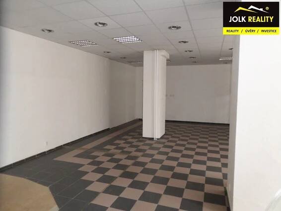 Pronájem - kanceláře, 207 m²