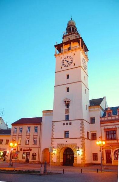Fotografie - Vyškov - radniční věž na náměstí - 09.02.2020