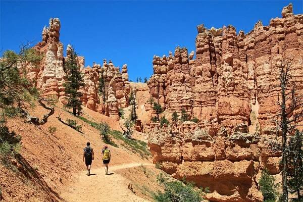 USA - Nevada, Arizona, Colorado, Utah - cesta zemí kovbojů a indiánů s lehkou turistikou - 2025/26 - CK Poznání 