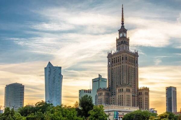 Palác kultury a vědy – „dar bratrských národů Sovětského svazu“