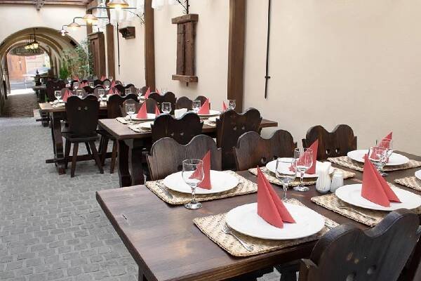 Galerie foto Restaurant – Bella Muzica | Hotel & Restaurant Brasov
