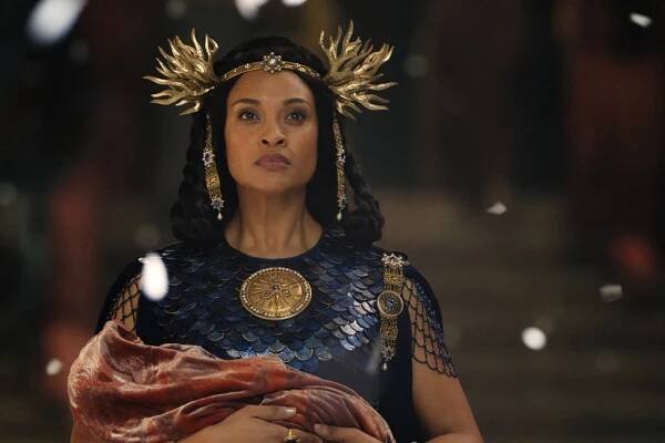 Cynthia Addai-Robinson  as Queen Regent Míriel in The Rings of Power