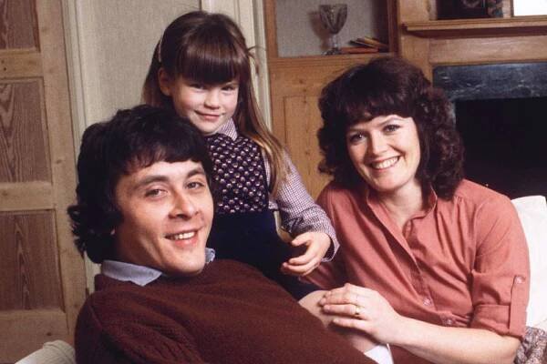 All About Kate Beckinsale's Parents, Judy Loe and Richard Beckinsale