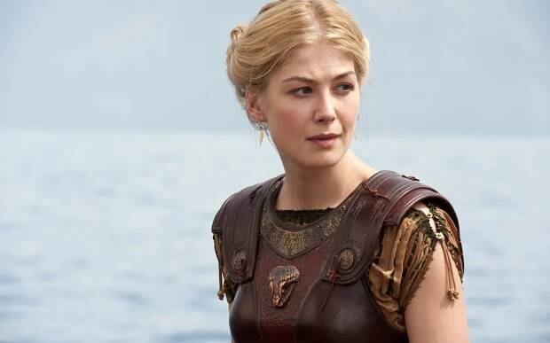 Hněv Titánů - Z filmu - Rosamund Pike