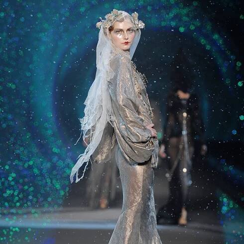 John Galliano’s Fall 2009 Show Featured “Beautifully Iced Maidens” and a Snowstorm