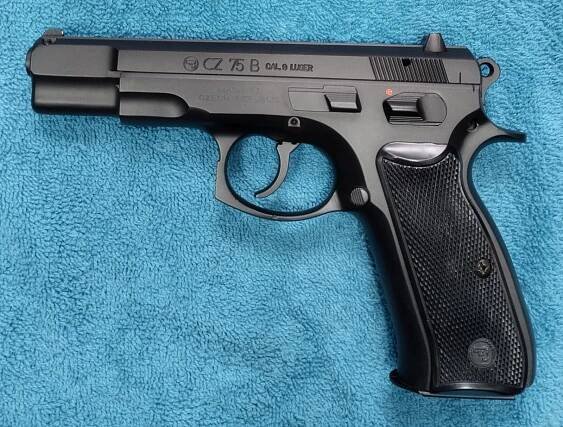 Pistole CZ 75 B ČZ 75 B CZ75 Caliber 9 Luger - Sběratelské zbraně