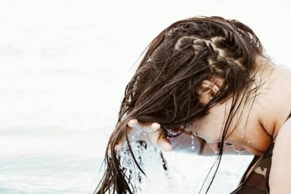 DENNÍK RELAX - Vlasové olejové zábaly – to pravé pre vlasy v lete