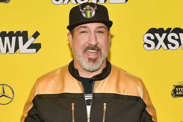Joey Fatone Sings 'Bye Bye Bye' During Impromptu Performance at Miami Drag Brunch — Watch