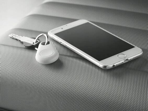 Lokalizátor přívěsek na klíče má malý velikost pro nalezení bluetooth telefonu za 130.00CZK - Allegro