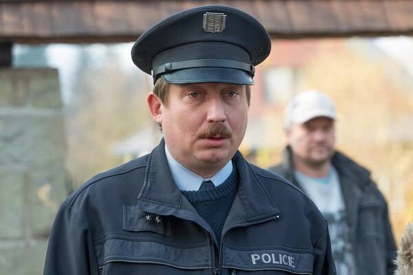 Strážmistr Topinka - Zločin v kostele - Z filmu - Robert Mikluš