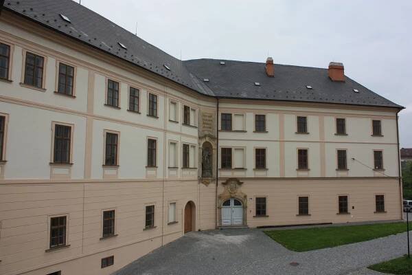 Šternberský klášter foto 1