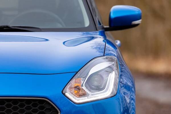 Úplně normální lidové auto s jednoduchým motorem: Suzuki Swift si na nic nehraje a cena taky potěší