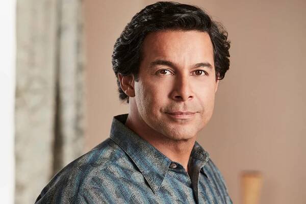 Jon Huertas who plays Miguel on 'This is Us' directed his first episode.