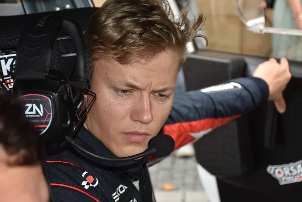V Praze pojede Erik Cais s Filipem Salačem - Sport - Autokaleidoskop