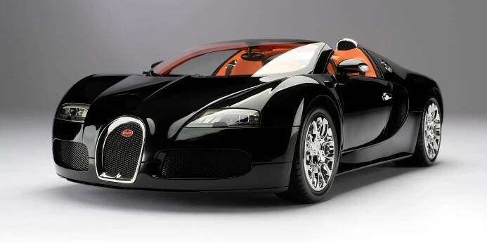 Nádherné Bugatti Veyron 16.4 Grand Sport za cenu Škody Fabia je realitou. Garáž není potřeba