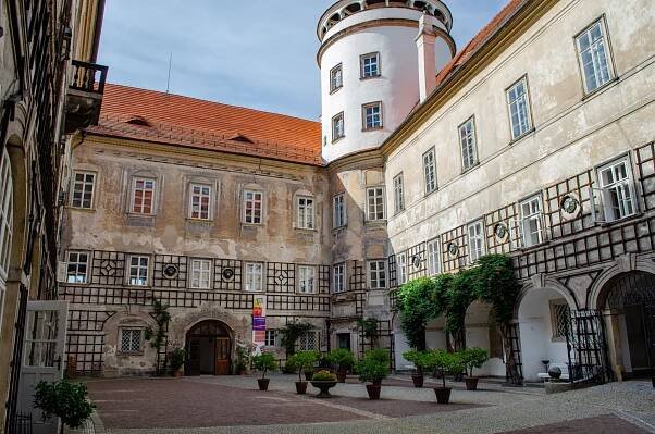 Zámek Nové Město nad Metují - Dnes výletujeme