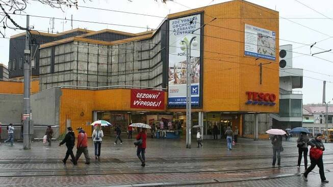 Liberec, obchodní dům Ještěd Tesco, 2008.