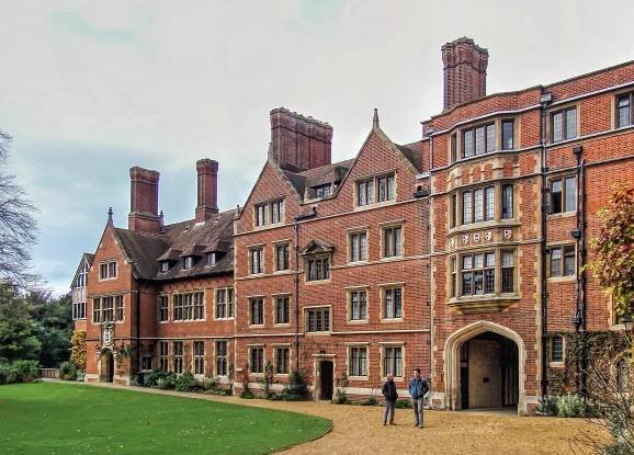 File:Cambridge 13 Trinity Hall 01a Exterior.jpg - Wikimedia Commons