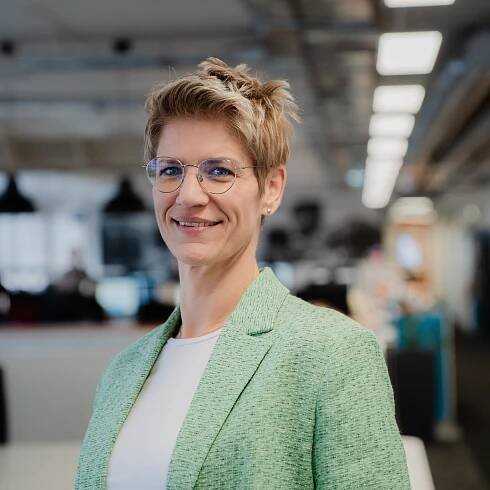 Katarína Navrátilová
Veganka a generální ředitelka společnosti Tesco pro Českou republiku klade důraz na udržitelnost jako klíčovou součást firemní strategie. 