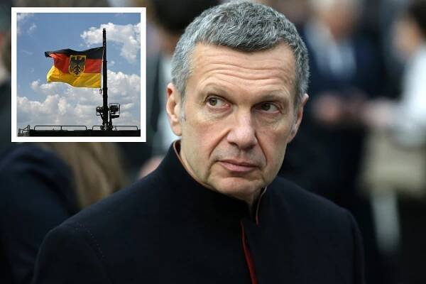 Vladimir Solovyov attends a Moscow ceremony