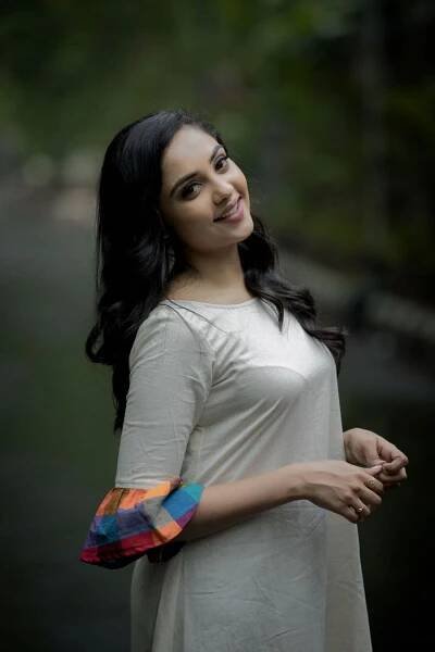 Actress Smruthi Venkat – Trending Cinemas Now