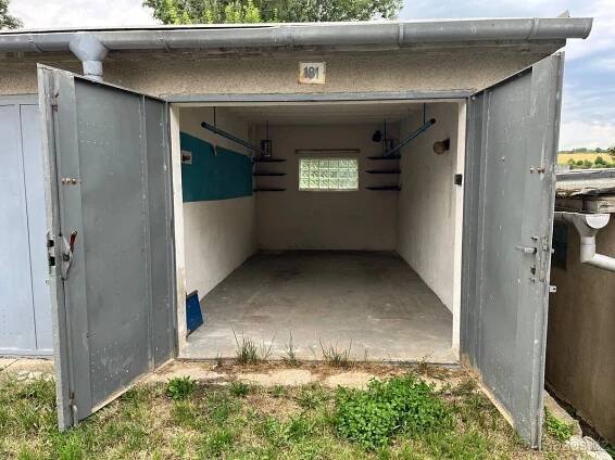 Garáže, Vyškov, 682 01, 20 m2