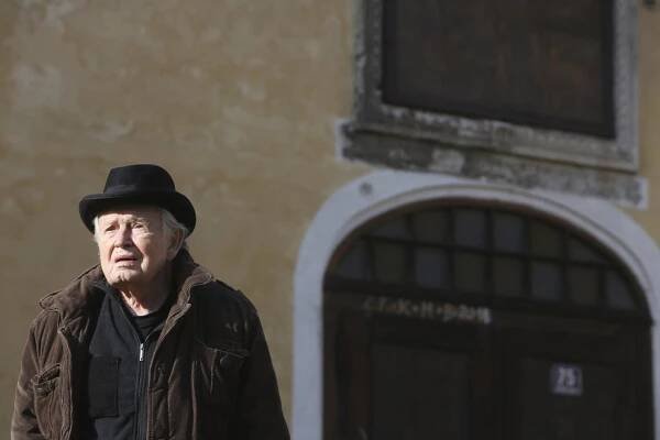 Zemřela hvězda seriálu Třicet případů majora Zemana: Herce Hlušičku přemohla rakovina