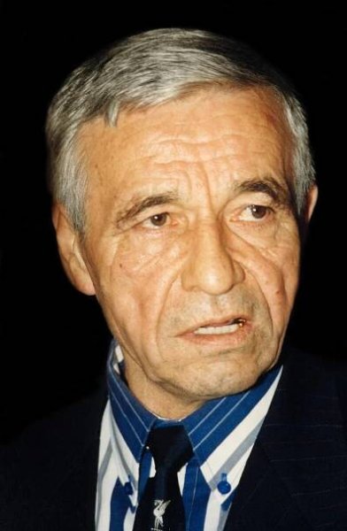 File:KhusainovG1997.jpg
