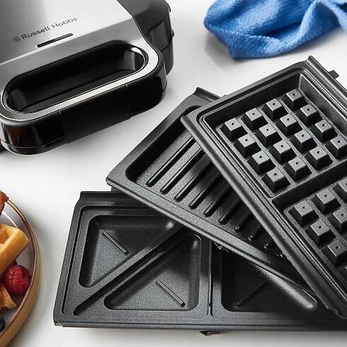 OPAŘOVAČ VAFLOVAČ TOUSTOVAČ GRIL Russell Hobbs 26810-56 STŘÍBRNÝ ČERNÝ 820W Značka Russell Hobbs
